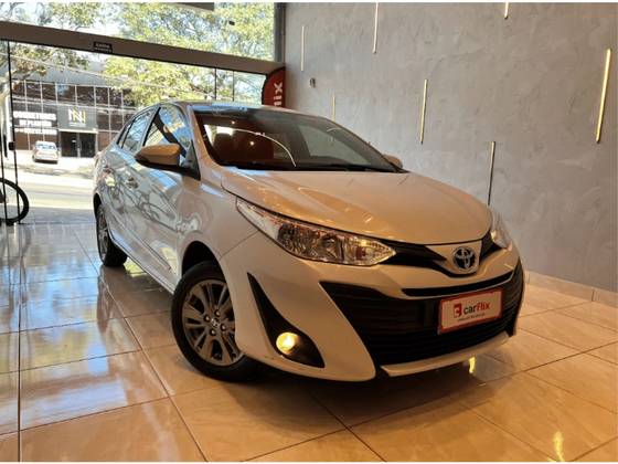 TOYOTA YARIS 1.5 16V FLEX SEDAN XL PLUS CONNECT MULTIDRIVE TOYOTA YARIS 1.5 16V FLEX SEDAN XL PLUS CONNECT MULTIDRIVE
